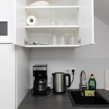 Apartmán Charmante 1-zimmer-wohnung In Mit Kueche & Kostenlosen Parkplaetzen Koblenc