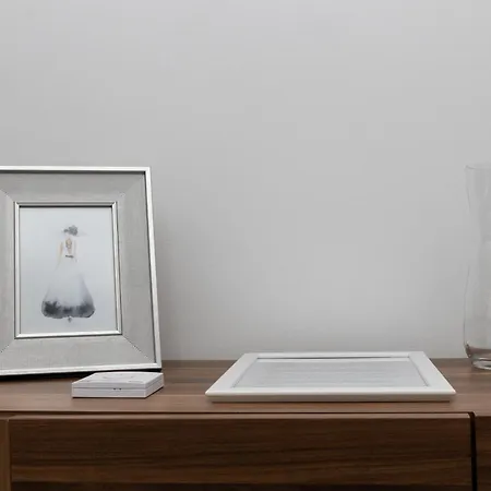 Charmante 1-zimmer-wohnung In Mit Kueche & Kostenlosen Parkplaetzen