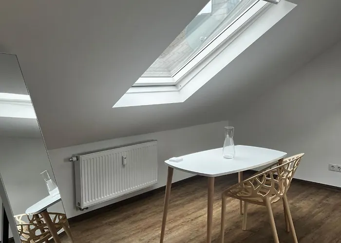 Apartman Charmante 1-zimmer-wohnung In Mit Kueche & Kostenlosen Parkplaetzen Koblenz