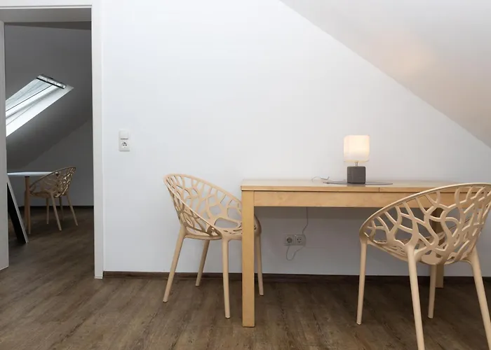 Charmante 1-zimmer-wohnung In Mit Kueche & Kostenlosen Parkplaetzen Apartman